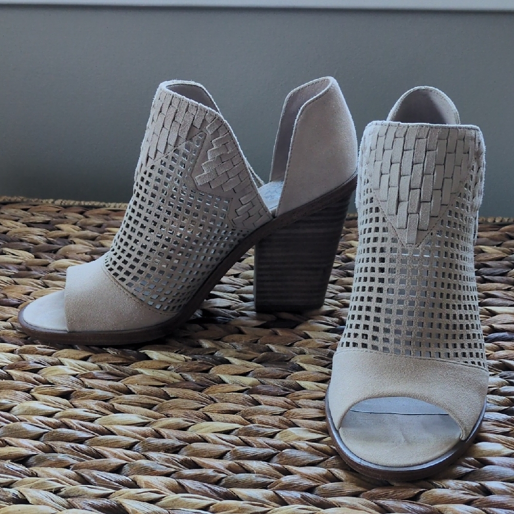 Vince Camuto Fritzey Peep-Toe Heeled Booties